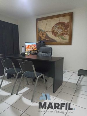 Casa Uso de Suelo Comercial en Venta en Colima Céntrica Ideal Oficinas /Negocios