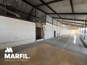 Bodega Comercial  y Oficinas en Renta Avenida Principal Norte Colima Camino Real