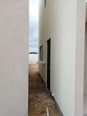 CASA EN VENTA AL PONIENTE DE MERIDA