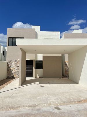 CASA EN VENTA AL PONIENTE DE MERIDA