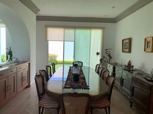 CASA SOLA UNIVEL EN VENTA COL. VISTA HERMOSA