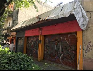 Casa en VENTA con  Locales Comerciales  en Col. Doctores Cuauhtémoc CDMX