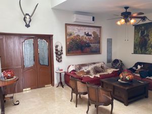 Casa Residencial en Fracc. Jardines del Sol, Los Mochis, Sinaloa.