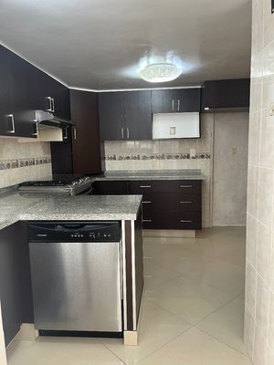 Se VENDE casa en Lomas de Vistahermosa