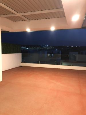 Se Vende Casa en Zen House, 3 Recamaras, Roof Garden, Jardín, de SUPER LUJO !!