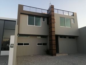 Preciosa Residencia en Colinas de Juriquilla, 4ta Recamara en PB, Roof Garden,..