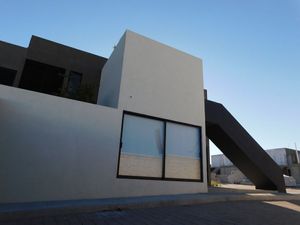 Hermosa Casa Tipo Duplex en Juriquilla San Isidro, Vive con Calidad de Vida