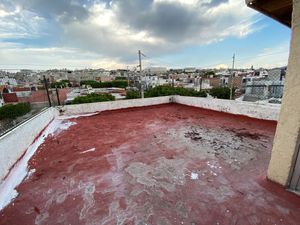 Oportunidad, Se Vende Casa en Candiles, 4 Recamaras, Frente a Área Verde !!