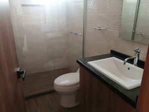 Residencia en Colinas de Juriquilla, Jardín, 3 Recamaras, 4.5 Baños, Roof Garden