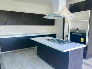 Residencia en Cumbres del Lago, 4 Recamaras, Pasillo Lateral,  4 Baños, T.300 m2