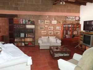 Residencia en Villas del Mesón Pegada al Campo de Golf, con Suite Independiente