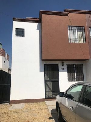 Vendo Casa en Col La Aurora, de 3 Recamaras, 2 Autos, de Oportunidad