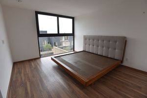 Se Vende Departamento en El Refugio, 2 Recamaras, 2.5 Baños, Alberca, de LUJO !!