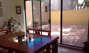 Hermosa Residencia en TEJEDA, Gran Ubicación, 3 Recámaras, Estudio, 3.5 Baños