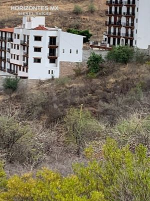 TERRENO CON USO RESIDENCIAL PRECIO A NEGOCIAR