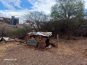 TERRENO CON USO RESIDENCIAL PRECIO A NEGOCIAR