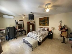 VENTA CASA COLONIAL EN EL CENTRO