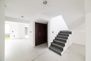 VENTA CASA EN BOULEVARES TOTALMENTE REMODELADA, NAUCALPAN