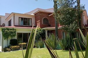 EXCLUSIVA CASA EN VENTA O RENTA EN HACIENDA  DE VALLE ESCONDIDO