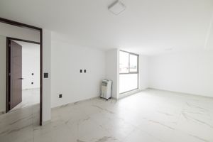 VENTA CASA EN BOULEVARES TOTALMENTE REMODELADA, NAUCALPAN