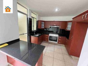 Casa en Venta Valdepeñas Zapopan en Coto