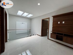 Amplia Casa New en Venta La Cima Zapopan