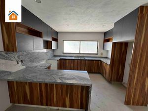 Casa en Venta fracc. Argenta zona Altavista San Isidro Zapopan