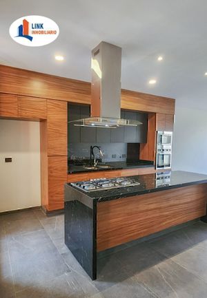 Casa de Lujo en Venta en Capital Norte, Coto Alicante