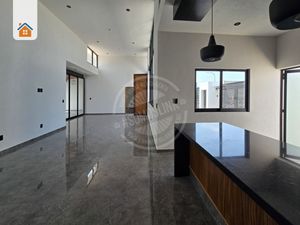 Hermosa Casa en Venta de una Planta en Albaterra Residencial, Colima