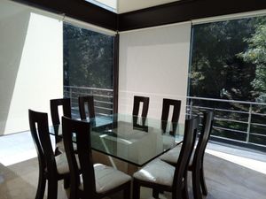 CASA EN VENTA, PLAZA VIENA, ZONA ESMERALDA