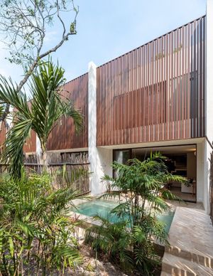 Bajo Cielo Condos en Tulum, Quintana Roo.