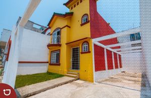 Casa en venta Xalapa, Las Fuentes; cerca de universidades y plazas comerciales