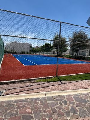 EXCELENTE CASA EN MADERAS DEL MARQUÉS