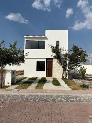 EXCELENTE CASA EN MADERAS DEL MARQUÉS