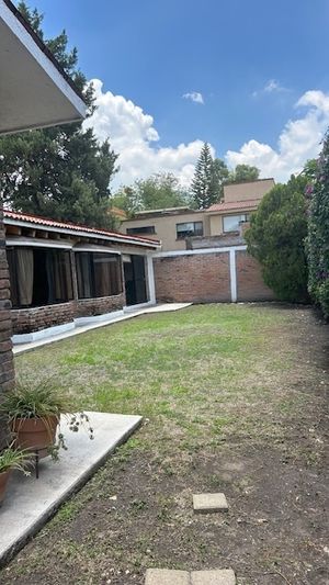 CASA EN VENTA EN JURICA DE UNA PLANTA