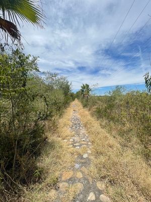 TERRENO EN VENTA EN LOS CERRITOS - CARR CADEREYTA - ALLENDE