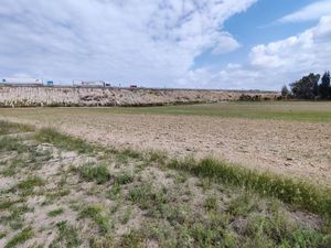 Terreno a pie de carretera, justo frente al balneario Valladolid