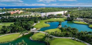 VENTA DE CASA DE LUJO EN TULUM COUNTRY CLUB AKUMAL.