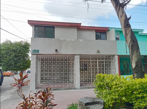 Casa en Venta en Col la Arbolada Zapopan