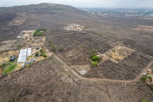 Venta de Casa de Campo en Obra Negra con Terreno y Árboles de Ciruelos