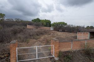 Venta de Casa de Campo en Obra Negra con Terreno y Árboles de Ciruelos