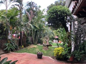 CASA EN VENTA LOMAS DE ATZINGO