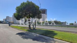 LOTE CON VISTA AL MAR Y EN ESQUINA