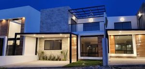 Casa Nueva en Venta Recamara en Planta Baja Corregidora