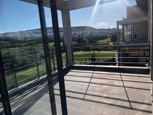 Penthouse en Pre Venta Vista al Campo de Golf Zibata Queretaro