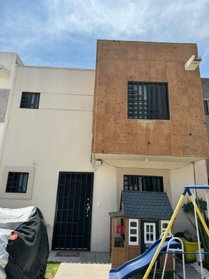 Casa en venta 3 recamaras en Rincones del Marques