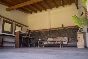 SE VENDE CASA AMPLIA EN JURICA