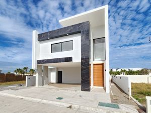 Casa en venta en Punta Tiburón
