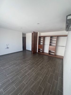 Venta de Casa con Jacuzzi en Corregidora Puerta Real Querétaro