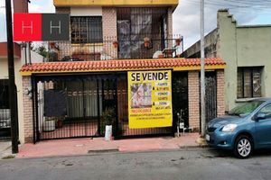 Casa en venta en Centro de Guadalupe SN, Ciudad Guadalupe Centro, Guadalupe,  Nuevo León, 67100.